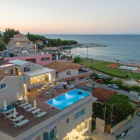 Porto Planos Beach Hotel Екстер'єр фото