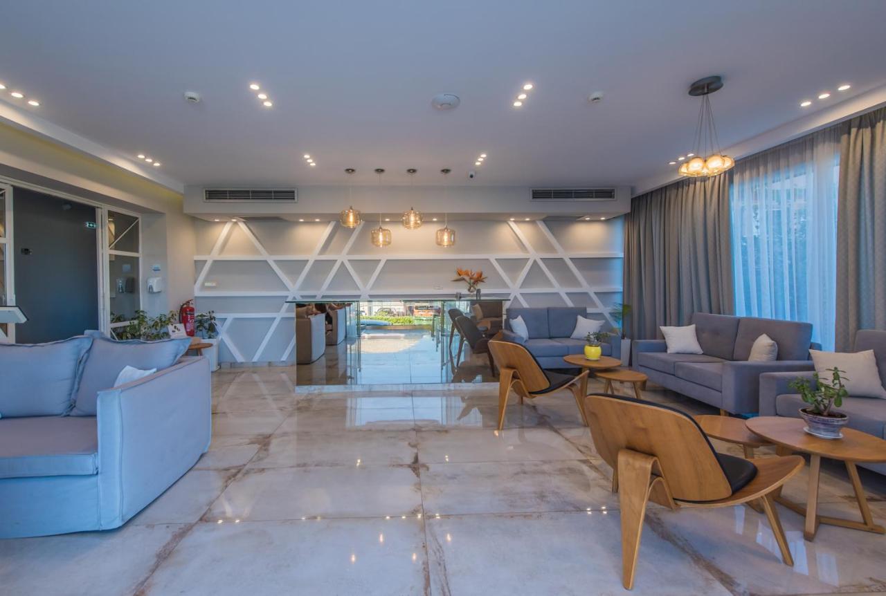 Porto Planos Beach Hotel Екстер'єр фото