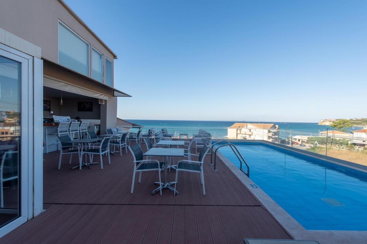 Porto Planos Beach Hotel Екстер'єр фото