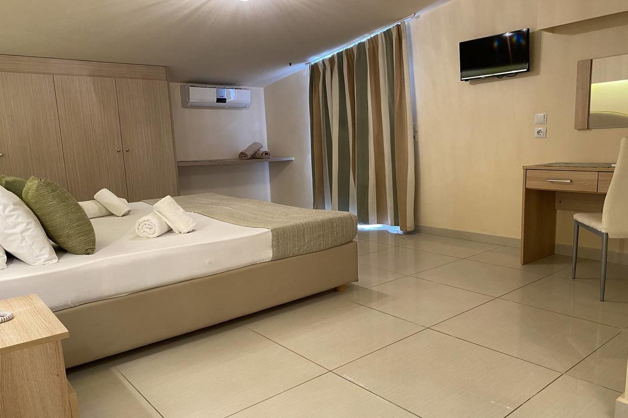 Porto Planos Beach Hotel Екстер'єр фото