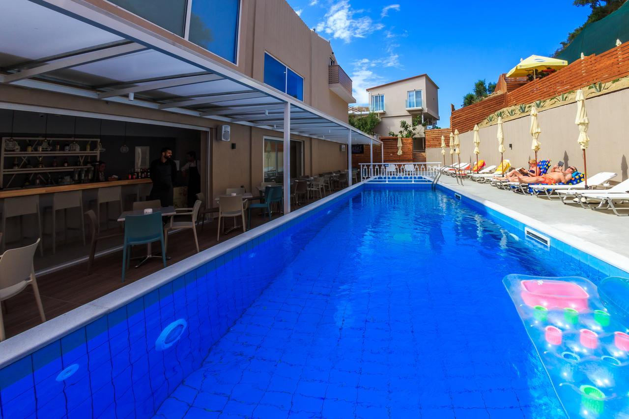 Porto Planos Beach Hotel Екстер'єр фото